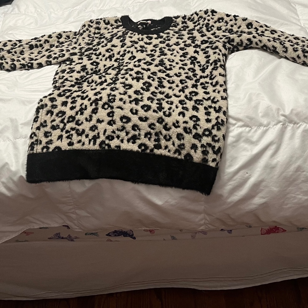 Cheetah print sweater